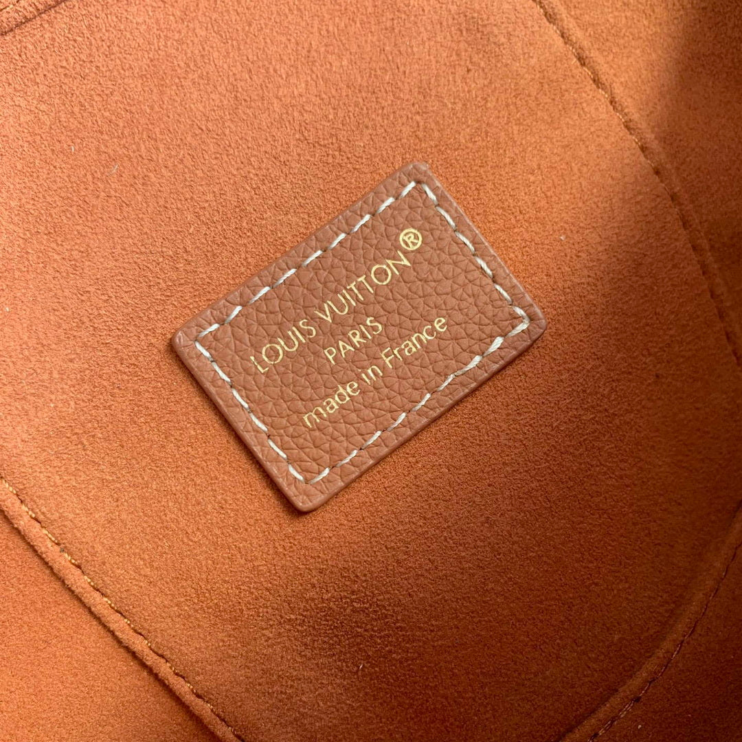 Louis Vuitton LV M27505 Low Key Vanity Pouch Cognac