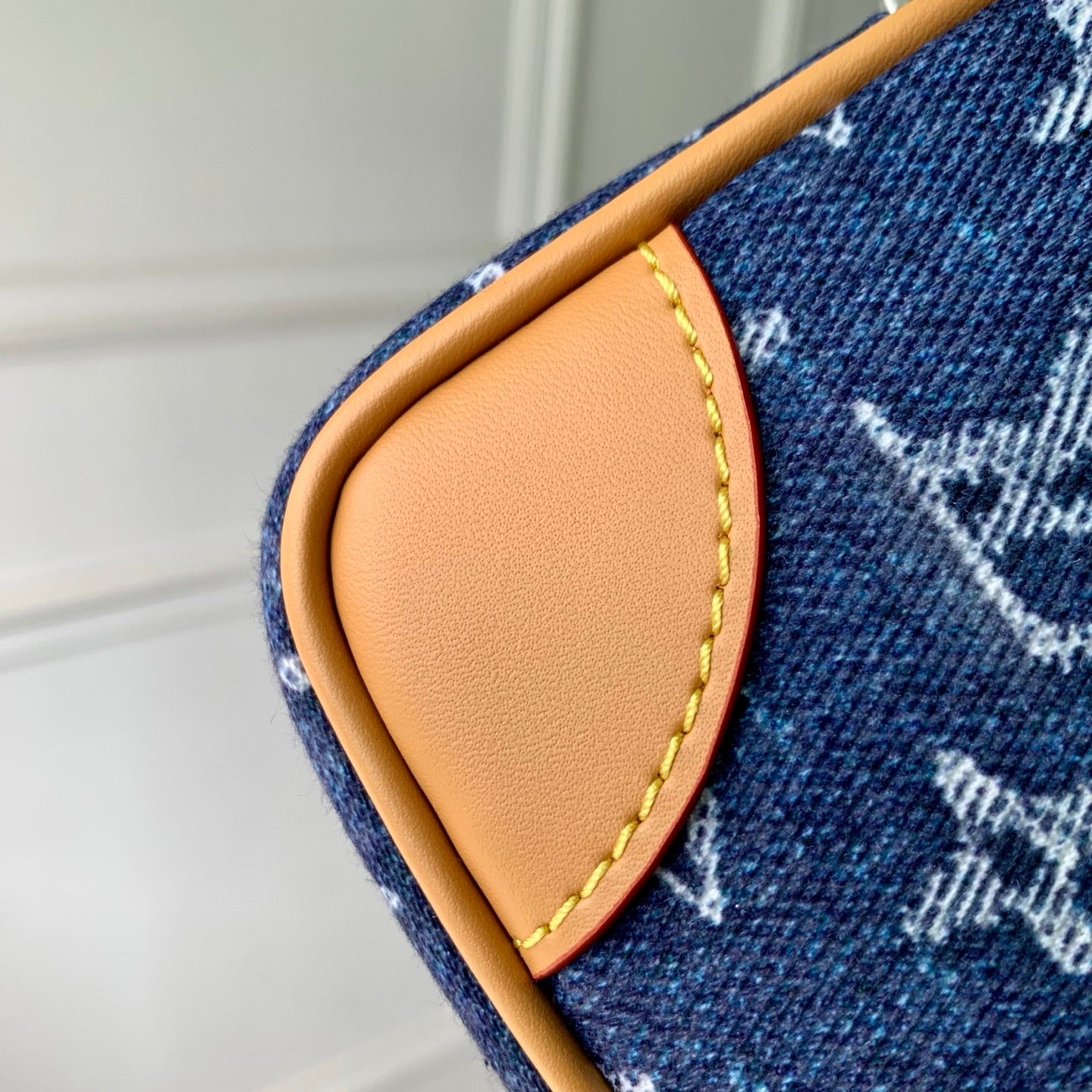 Louis Vuitton LV M27553 Nil Cross-body Bag Blue