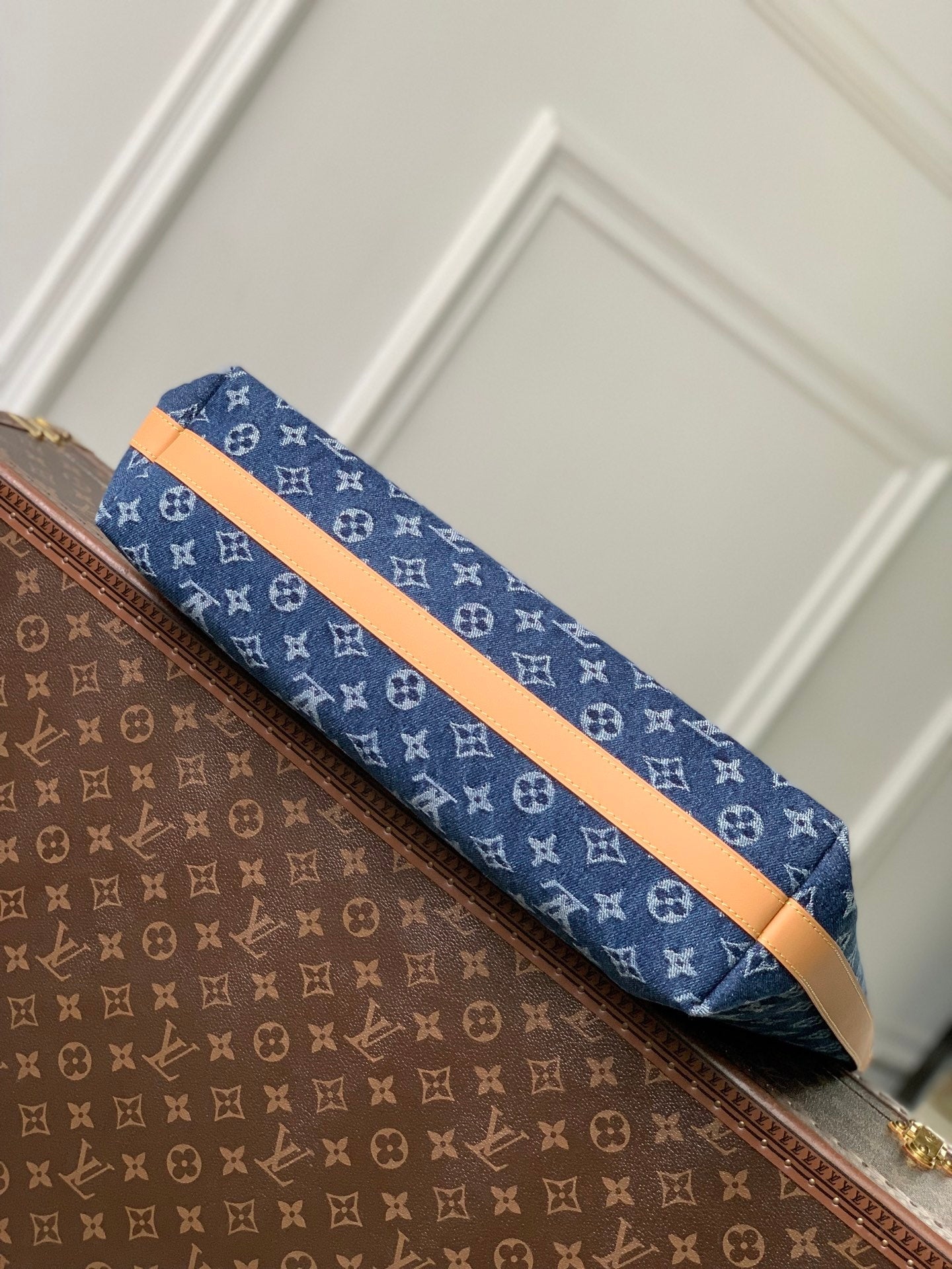Louis Vuitton  LV M27555 Vagabond Hobo Bag Blue - Default Title - View 4