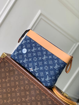Louis Vuitton LV M27559 Pochette Voyage Souple Bag Blue - Default Title - View 3