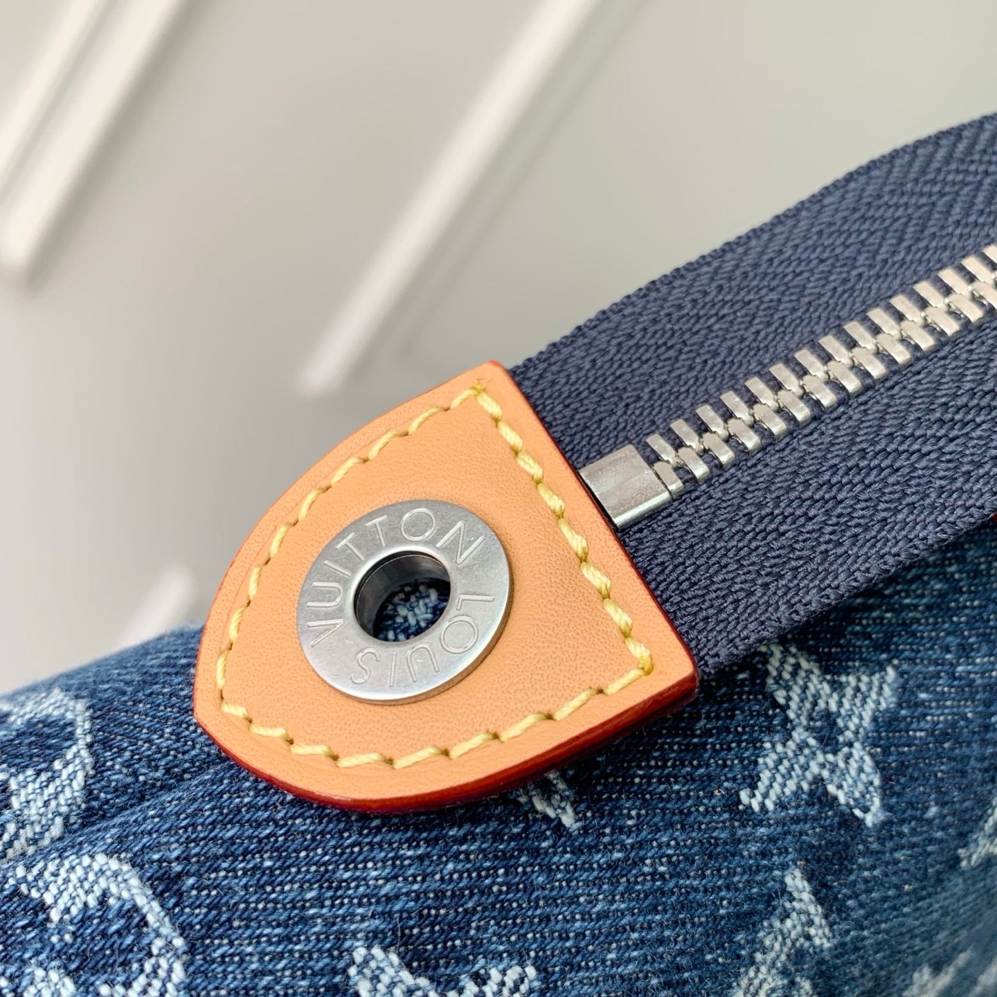 Louis Vuitton LV M27559 Pochette Voyage Souple Bag Blue - Default Title - View 5
