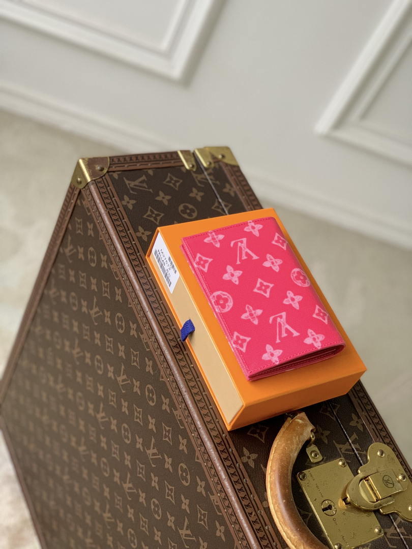 Louis Vuitton LV M27612 Passport Cover Other Monogram Canvas Rose Red