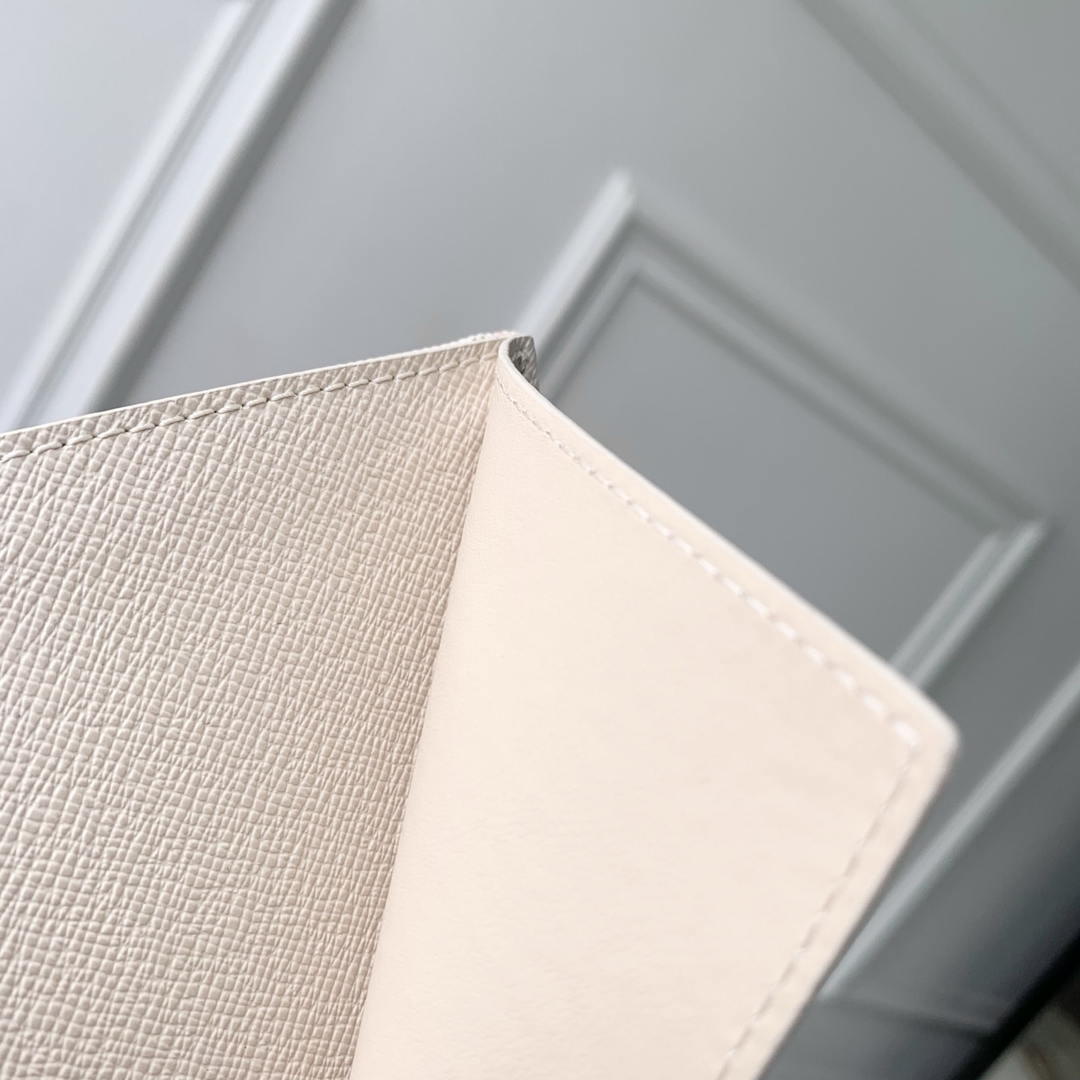 Louis Vuitton LV M27612 Passport Cover Other Monogram Canvas Beige