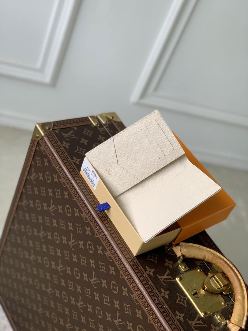 Louis Vuitton LV M27612 Passport Cover Other Monogram Canvas Beige