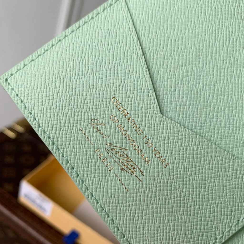 Louis Vuitton LV M27612 Passport Cover Other Monogram Canvas Green