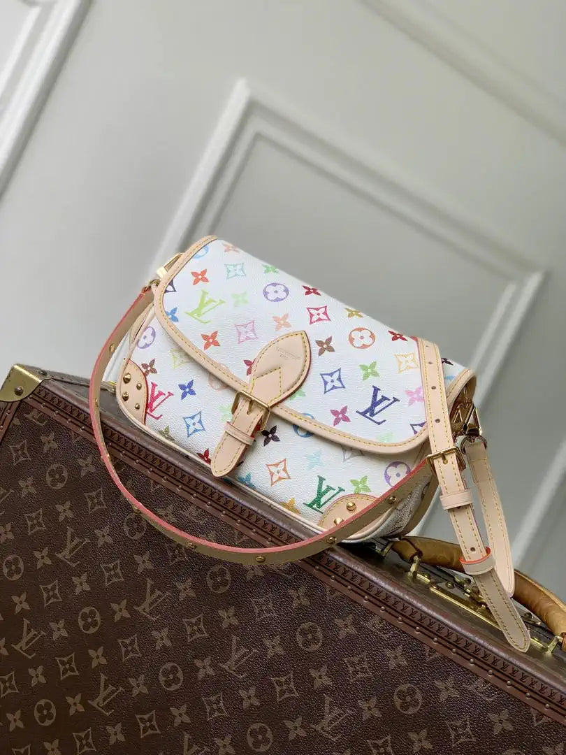 Louis Vuitton LV M27866  LV x TM Diane Handbag Monogram White