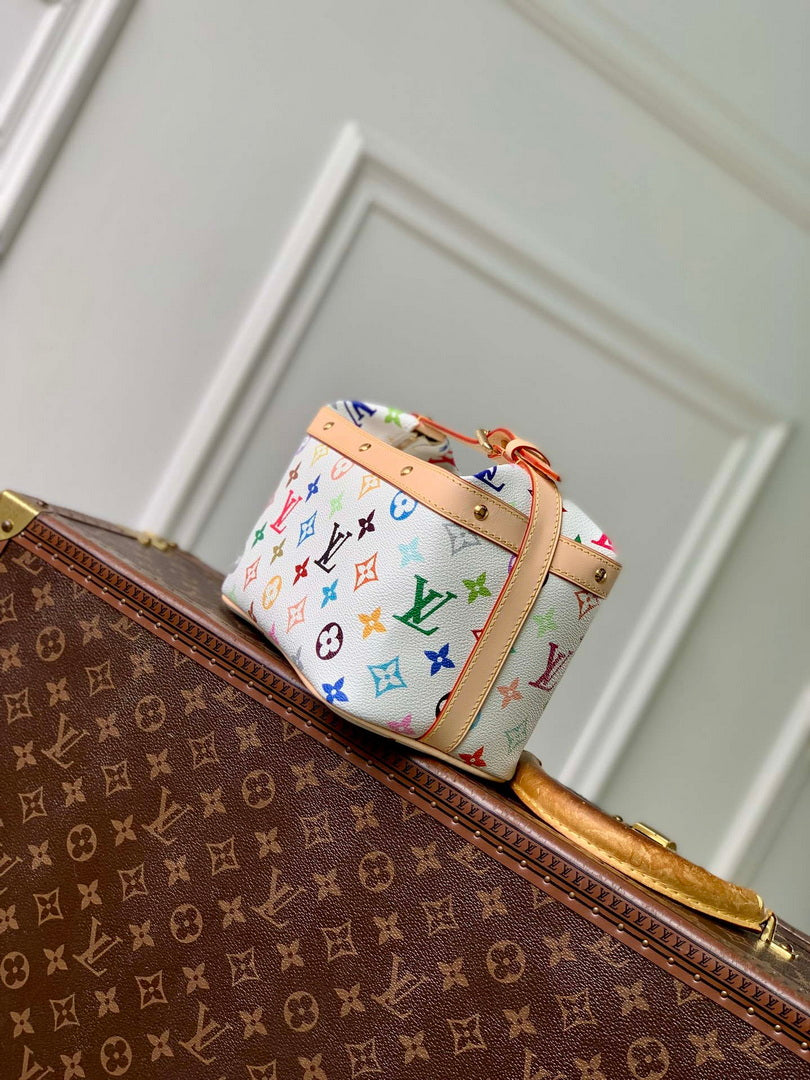 Louis Vuitton LV M27900 LV x TM Cruiser Toiletry Bag Multicolored