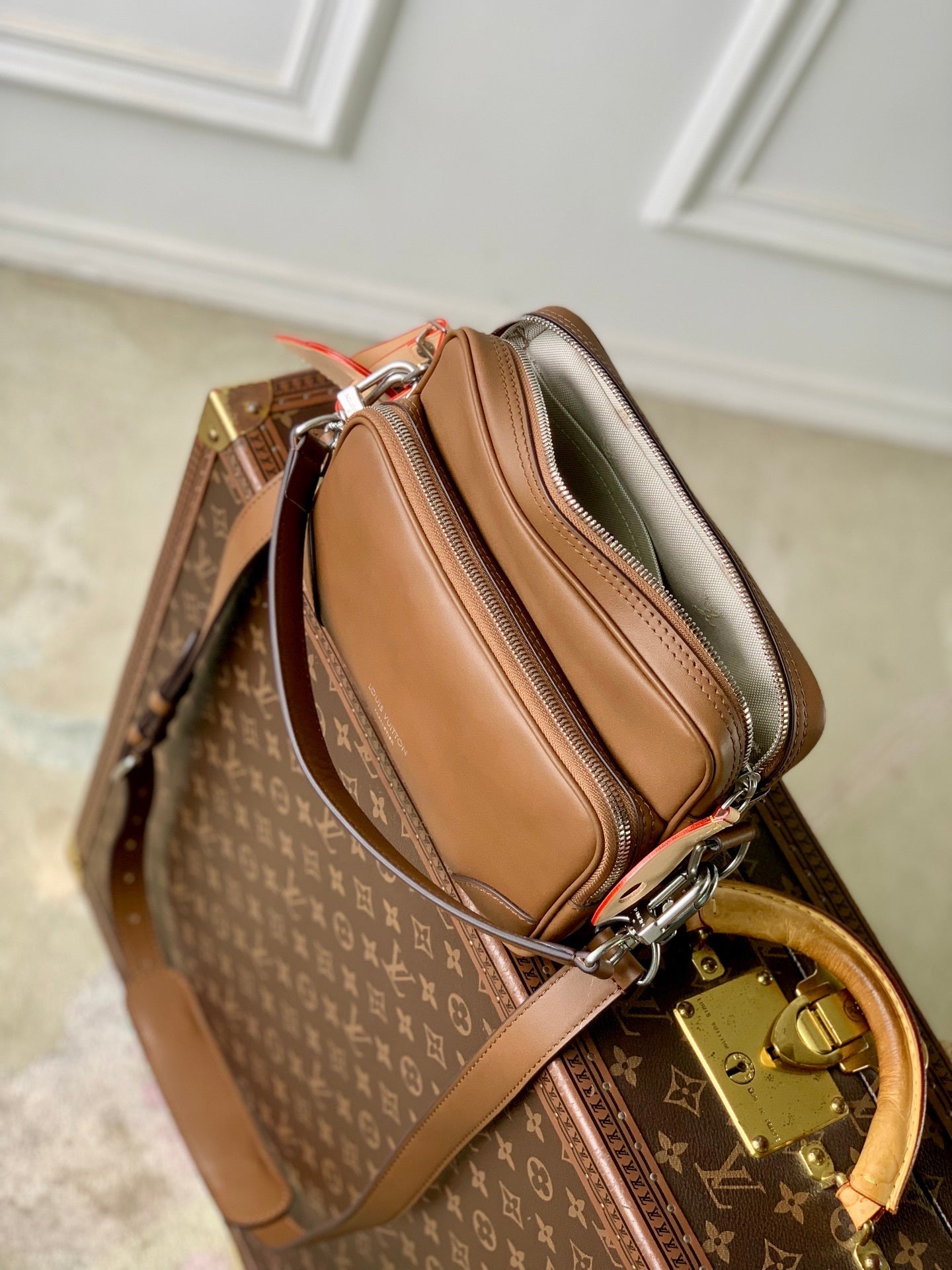 Louis Vuitton LV M27999 Nil Small Bag Caramel - Default Title - View 11