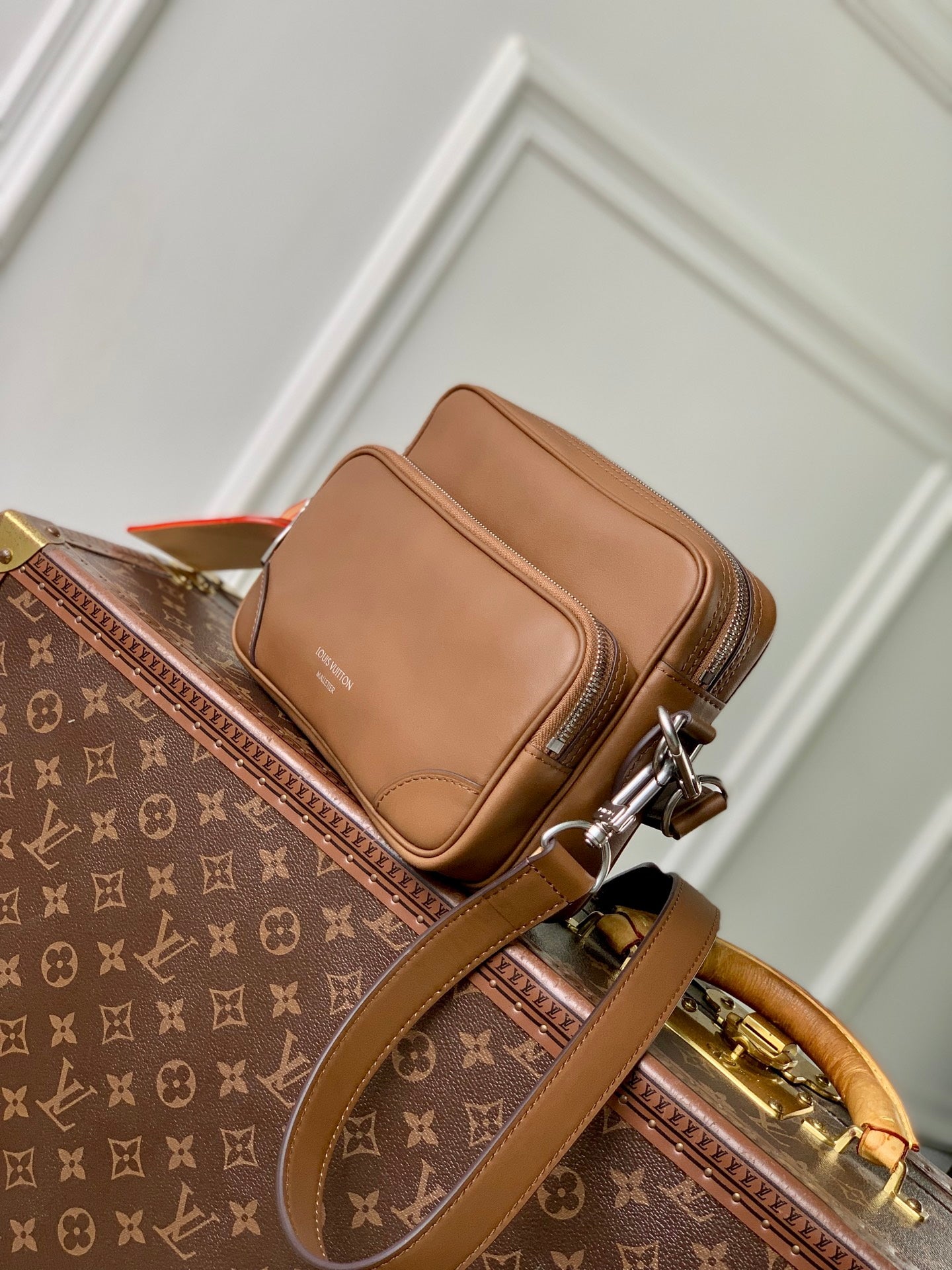 Louis Vuitton LV M27999 Nil Small Bag Caramel - Default Title - View 2