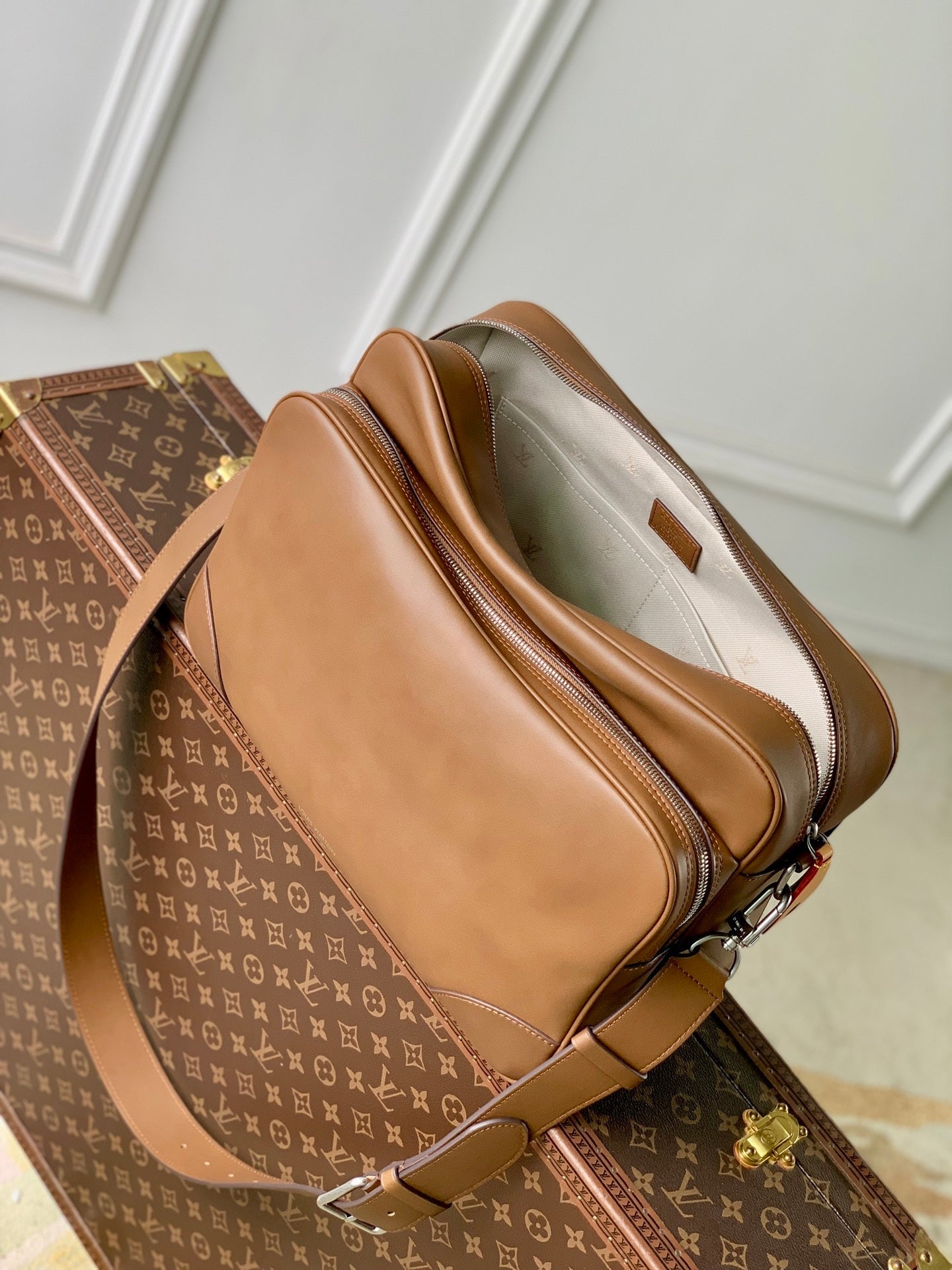 Louis Vuitton LV M27999 Nil XL Bag Caramel - Default Title - View 11