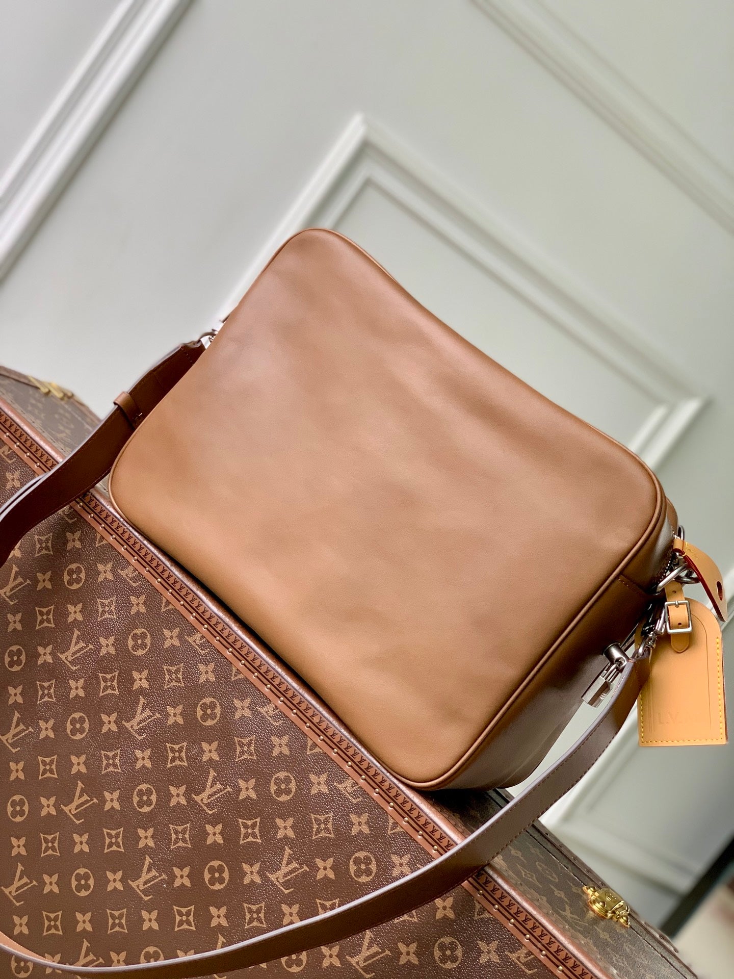 Louis Vuitton LV M27999 Nil XL Bag Caramel - Default Title - View 3