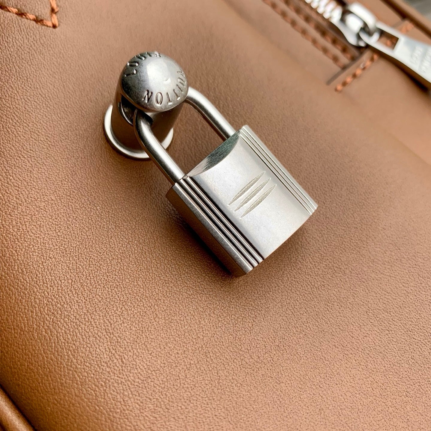 Louis Vuitton LV M27999 Nil XL Bag Caramel - Default Title - View 7