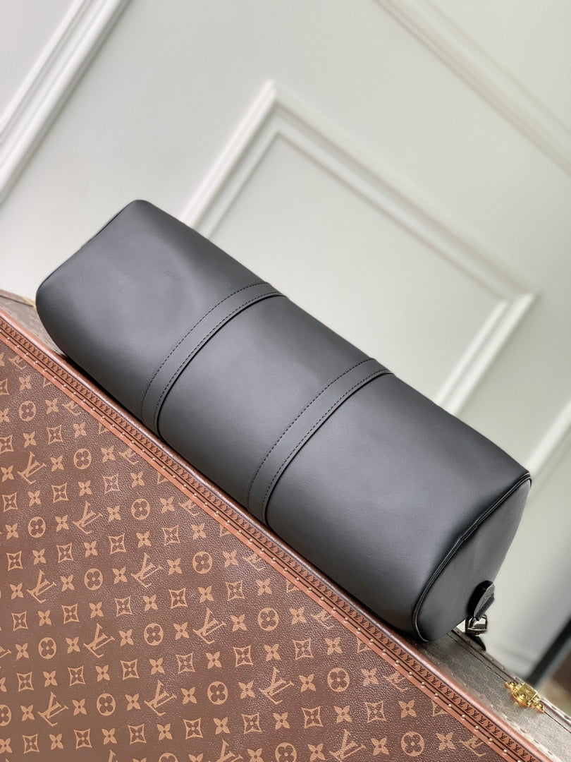 Louis Vuitton LV M28000 Needle Bag Black