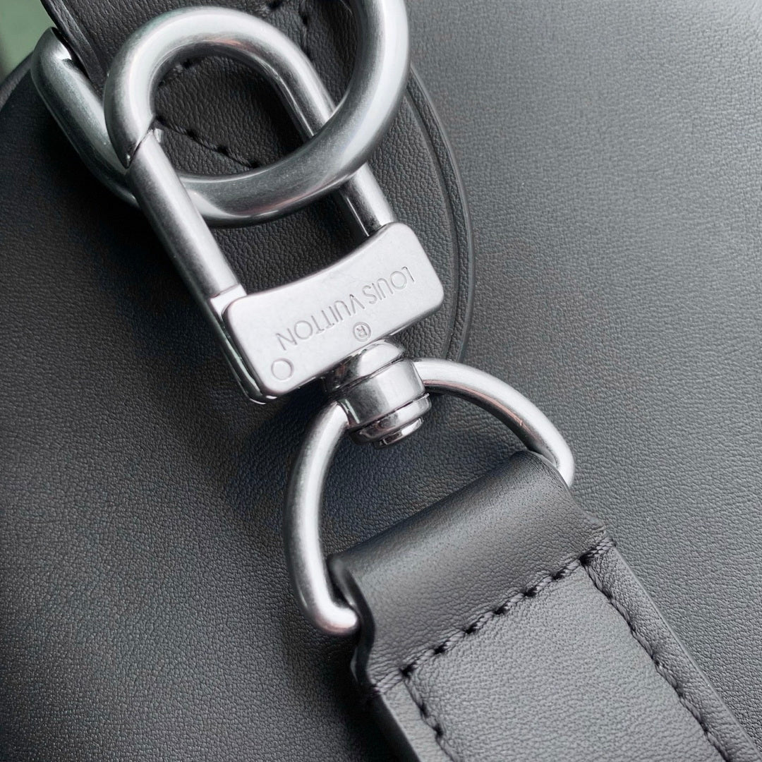 Louis Vuitton LV M28000 Needle Bag Black
