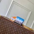 Louis Vuitton LV M28006 Gradient Blue HULTlPLE Wallet