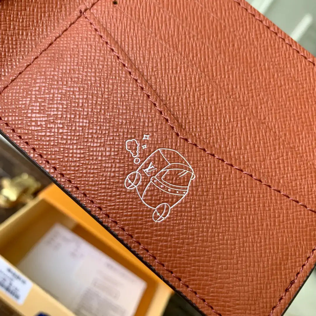 Louis Vuitton LV M28006 Gradient Orange HULTlPLE Wallet