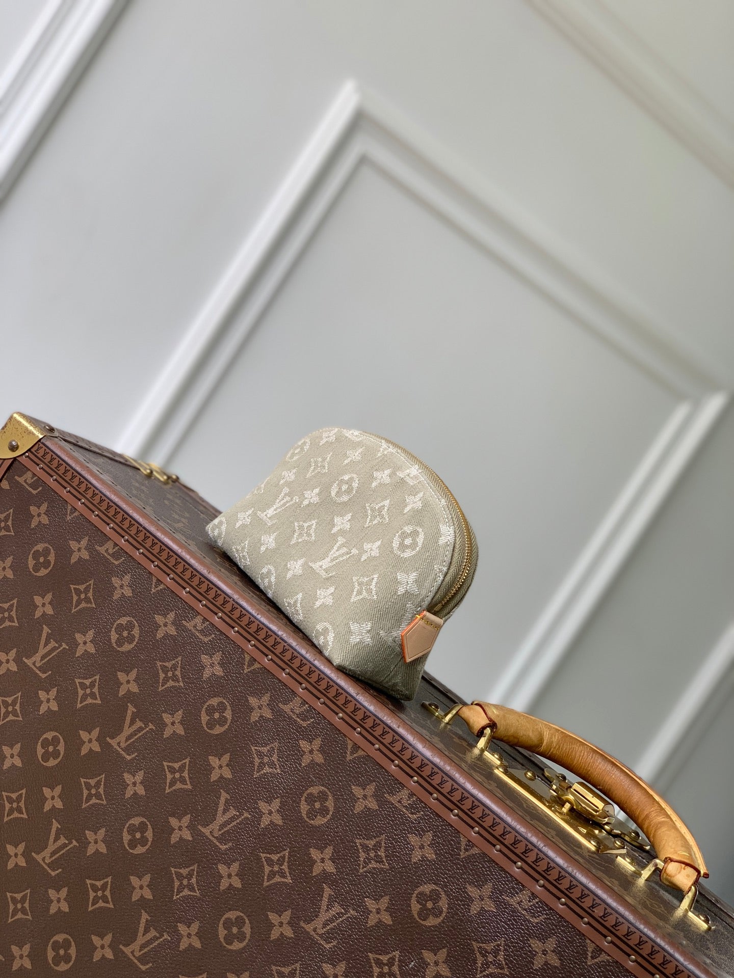 Louis Vuitton LV M28050 Pochette Cosmétique PM Green Denim