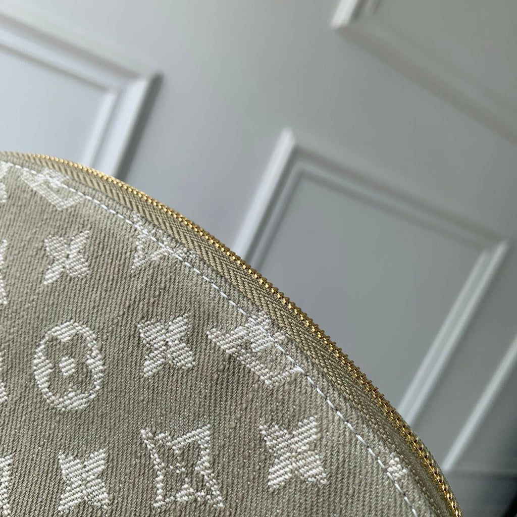 Louis Vuitton LV M28050 Pochette Cosmétique PM Green Denim