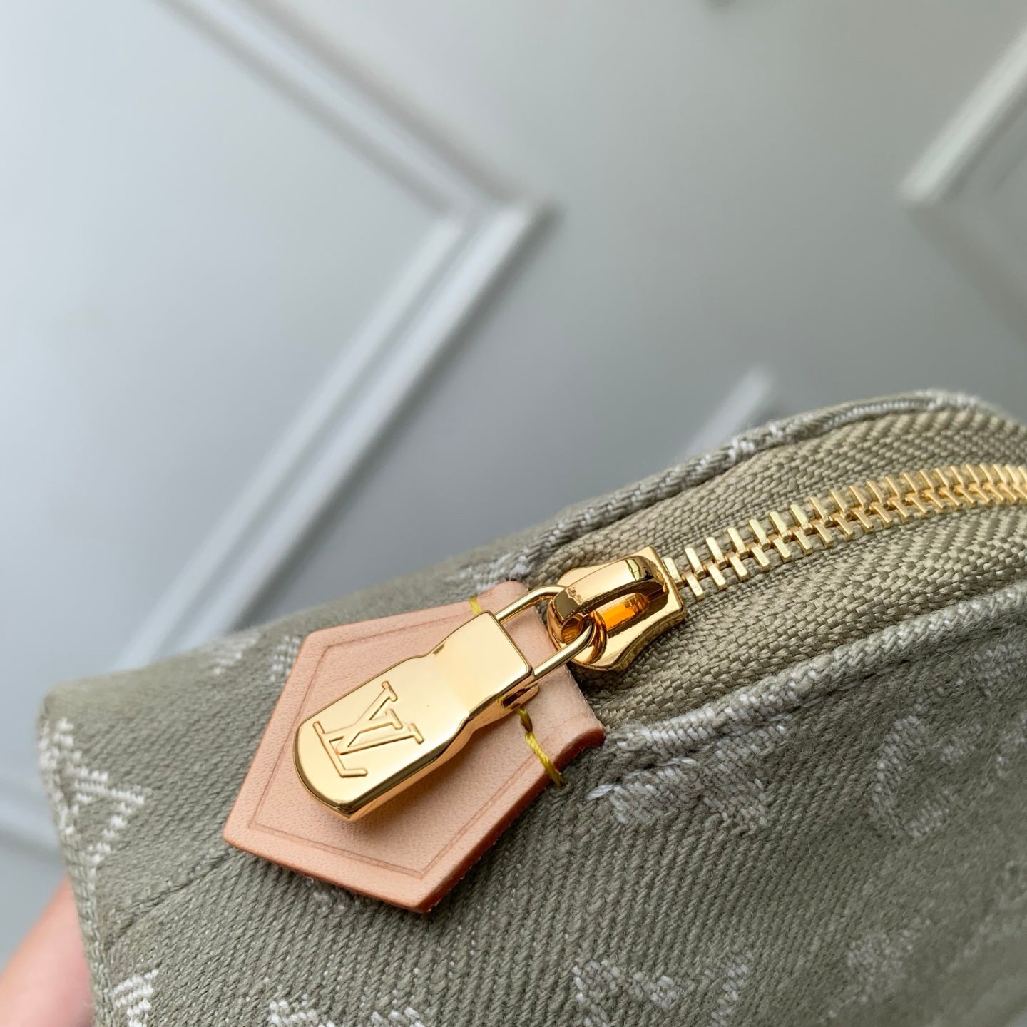 Louis Vuitton LV M28050 Pochette Cosmétique PM Green Denim