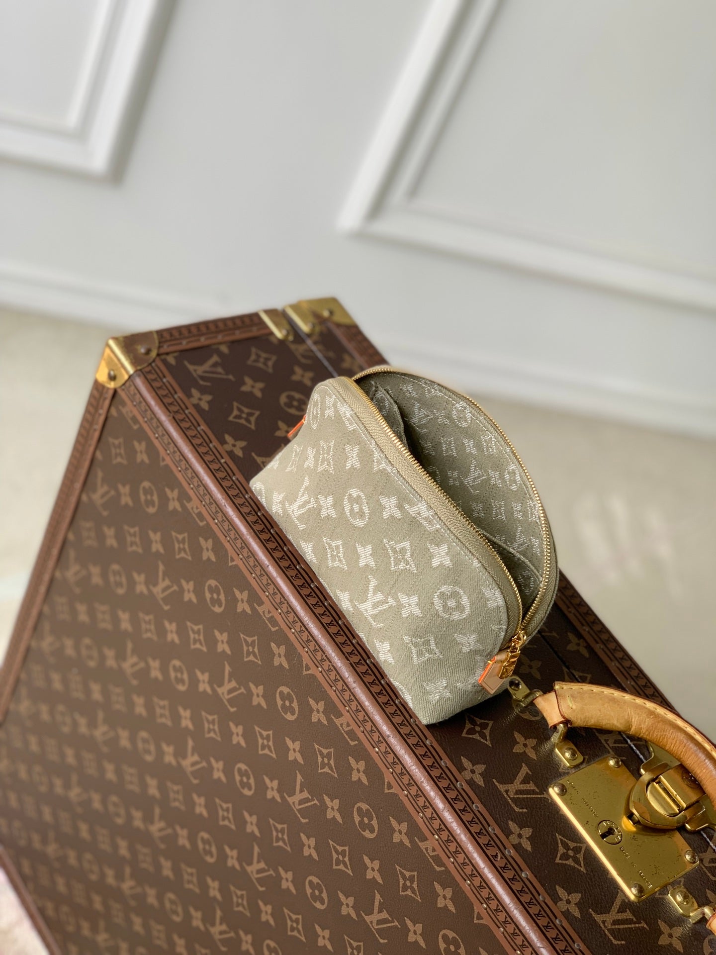 Louis Vuitton LV M28050 Pochette Cosmétique PM Green Denim
