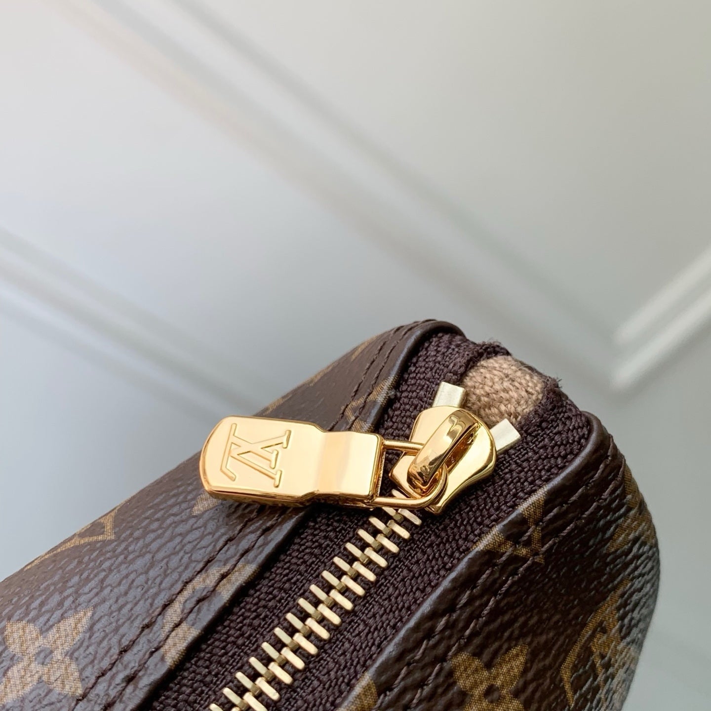Louis Vuitton LV M28059 Pochette Pencil Bag - Default Title - View 6