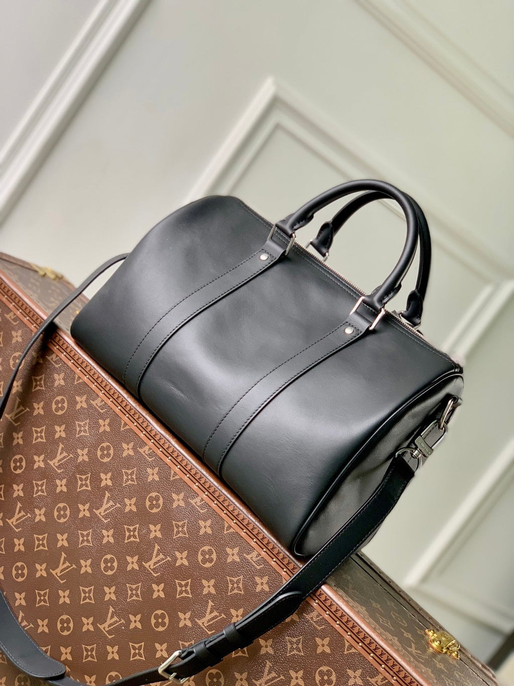 Louis Vuitton LV M28100 Keepall Cargo Bandoulière 35 Bag Black