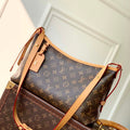 Louis Vuitton LV M28101 CarryAll East West Bag
