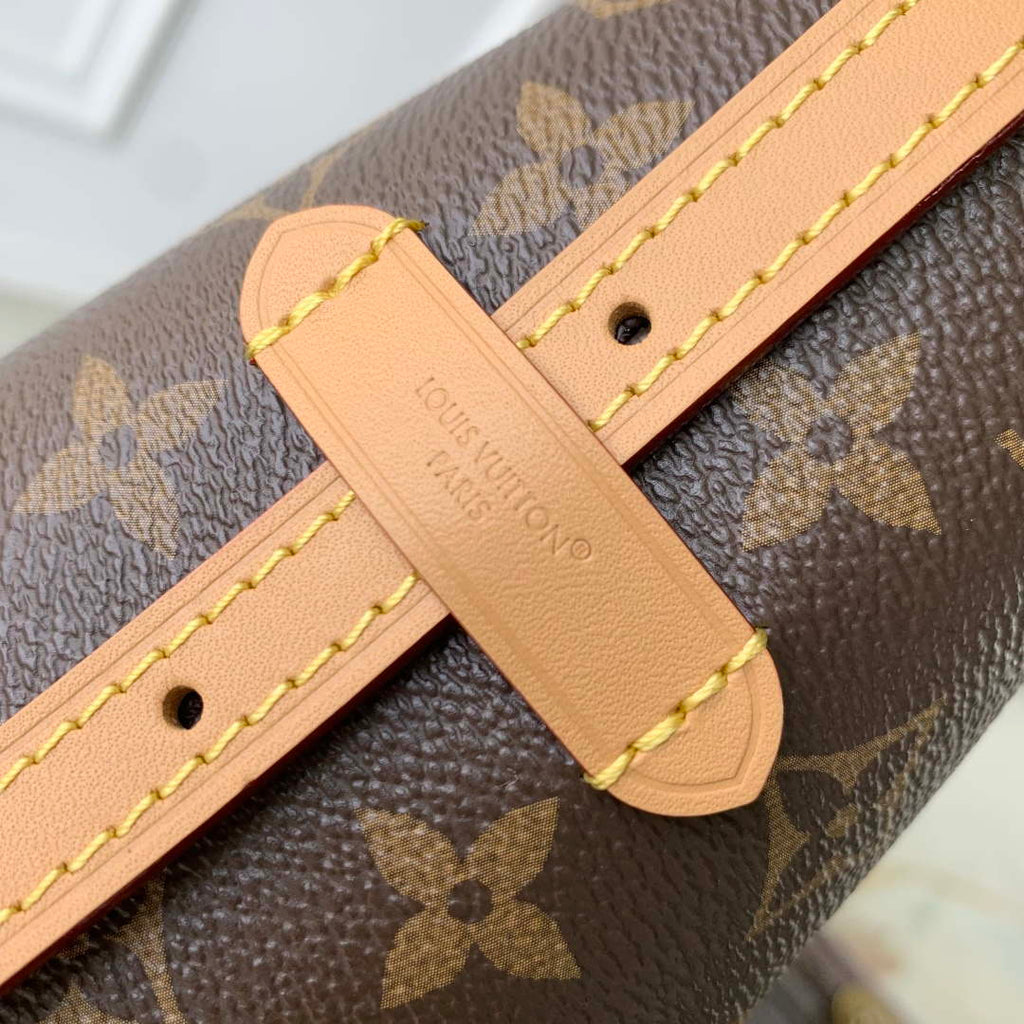 Louis Vuitton LV M28101 CarryAll East West Bag