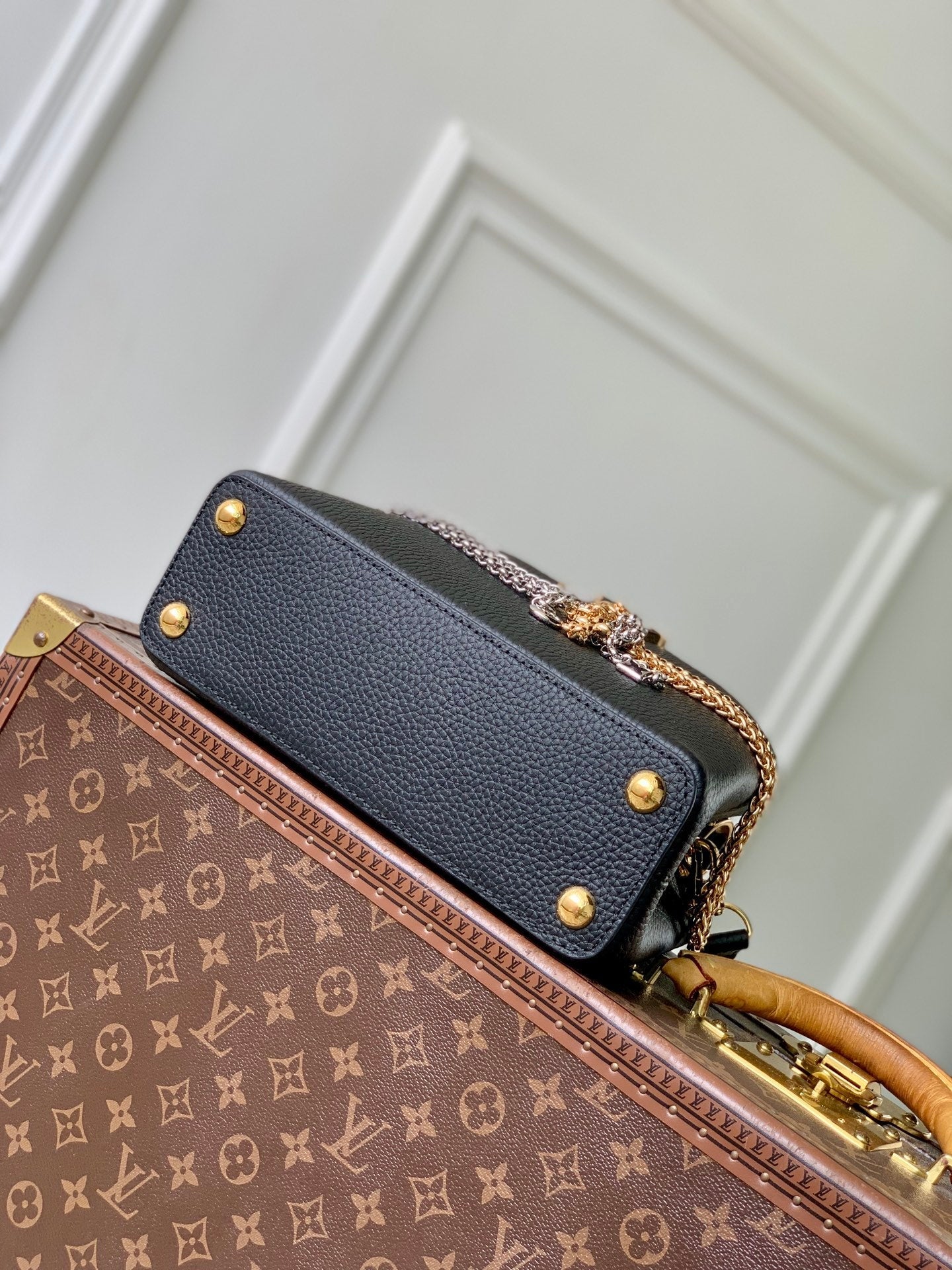 Louis Vuitton LV M28203 Capucines BB Bag Black - Default Title - View 4