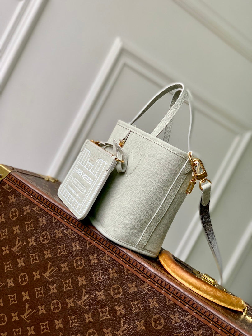 Louis Vuitton LV M28236 Neverfull Bandoulière Inside Out BB Bag Monogram Celadon - Default Title - View 11