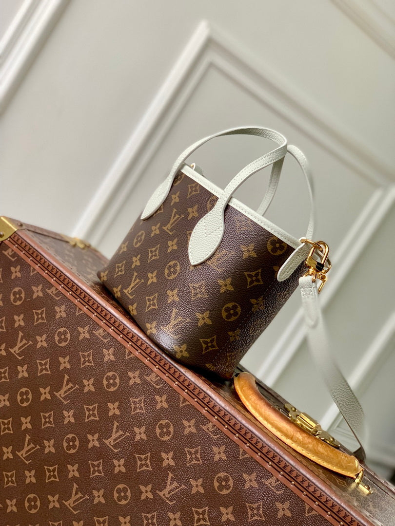 Louis Vuitton LV M28236 Neverfull Bandoulière Inside Out BB Bag Monogram Celadon - Default Title - View 2