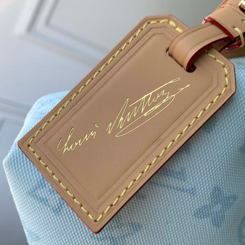 Louis Vuitton LV M28250 Pochette Hills Bag Blue