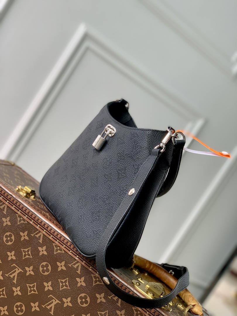 Louis Vuitton LV M28306 All Around PM Bag Black