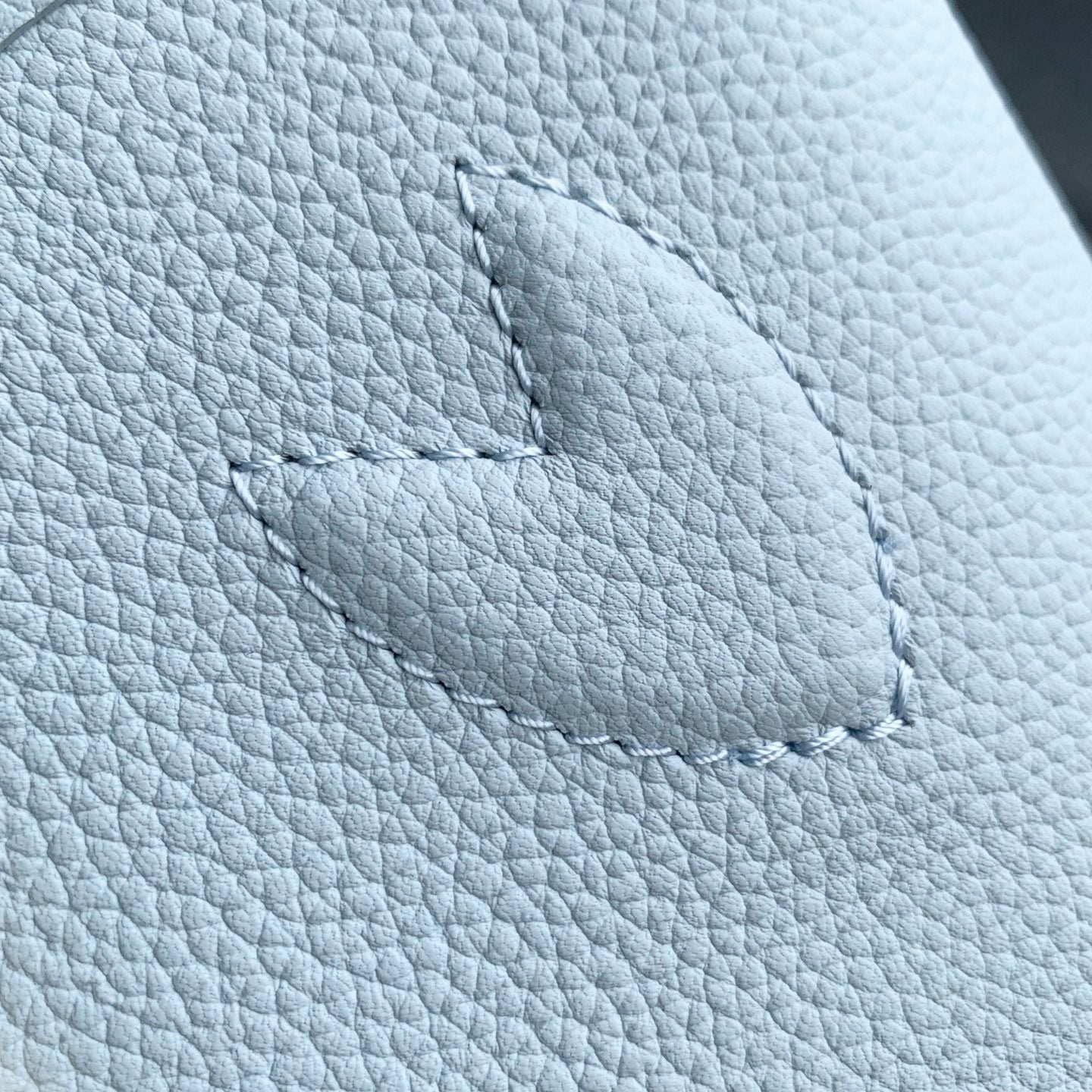Louis Vuitton LV M28336 Neverfull Bandoulière Inside Out BB Bag Monogram Sky Blue