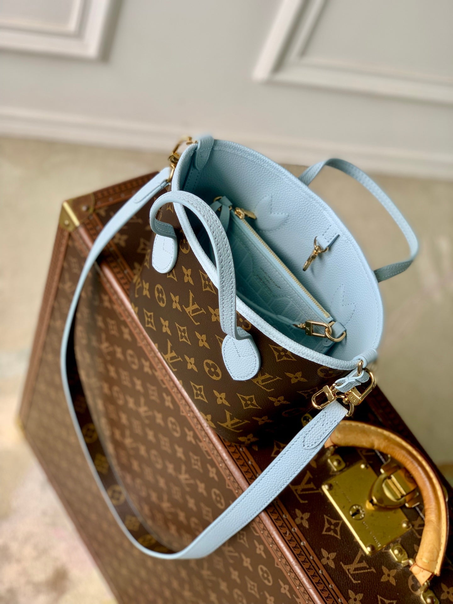 Louis Vuitton LV M28336 Neverfull Bandoulière Inside Out BB Bag Monogram Sky Blue - Default Title - View 9