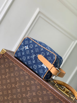 Louis Vuitton LV M28363 Locker Dopp Kit Bag Blue - Default Title - View 3
