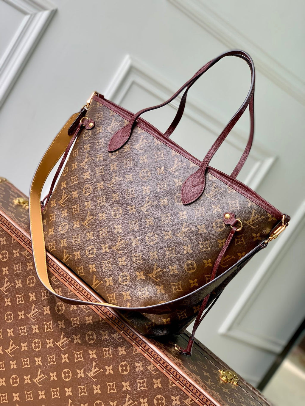 Louis Vuitton LV M28377 Neverfull Inside Out MM Bag