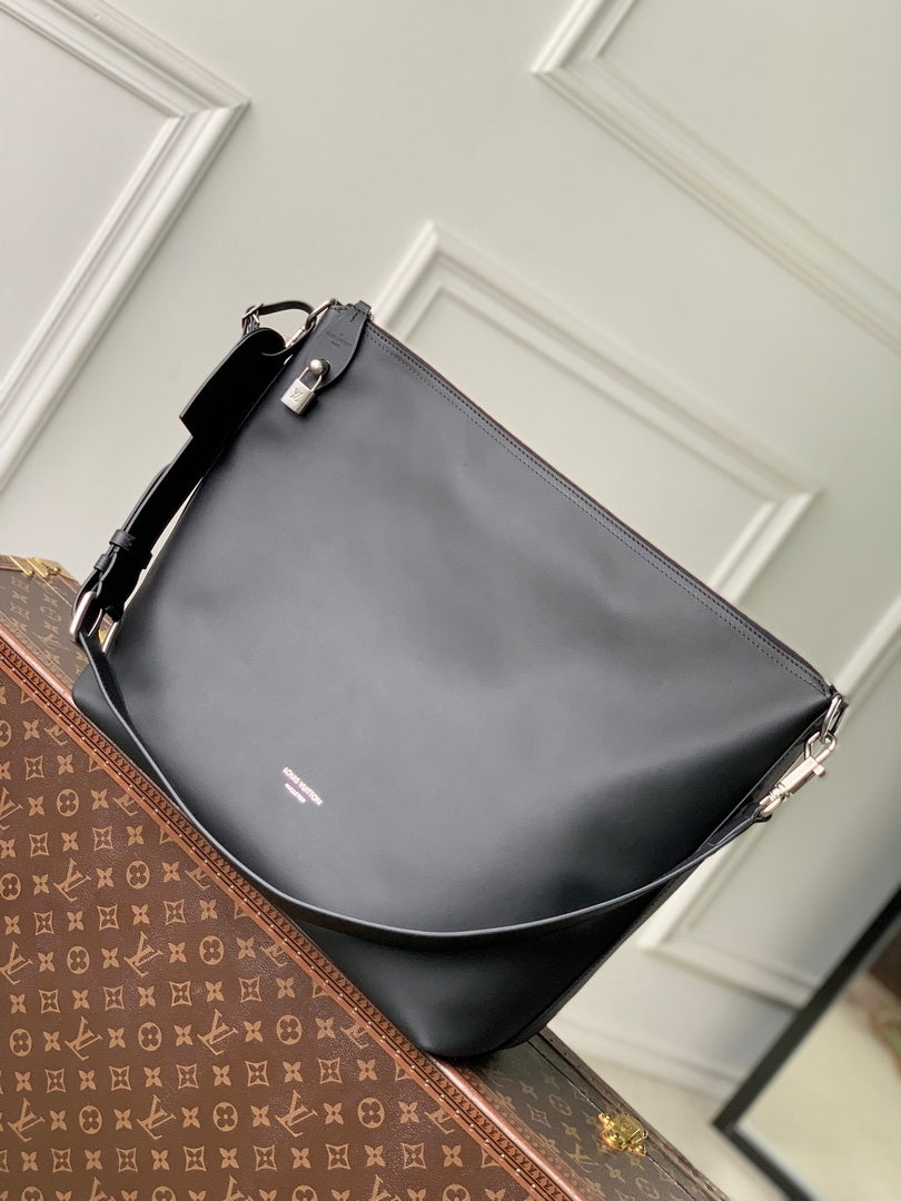 Louis Vuitton  LV M28392 Vagabond Hobo Bag Black