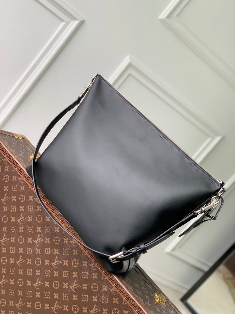 Louis Vuitton  LV M28392 Vagabond Hobo Bag Black