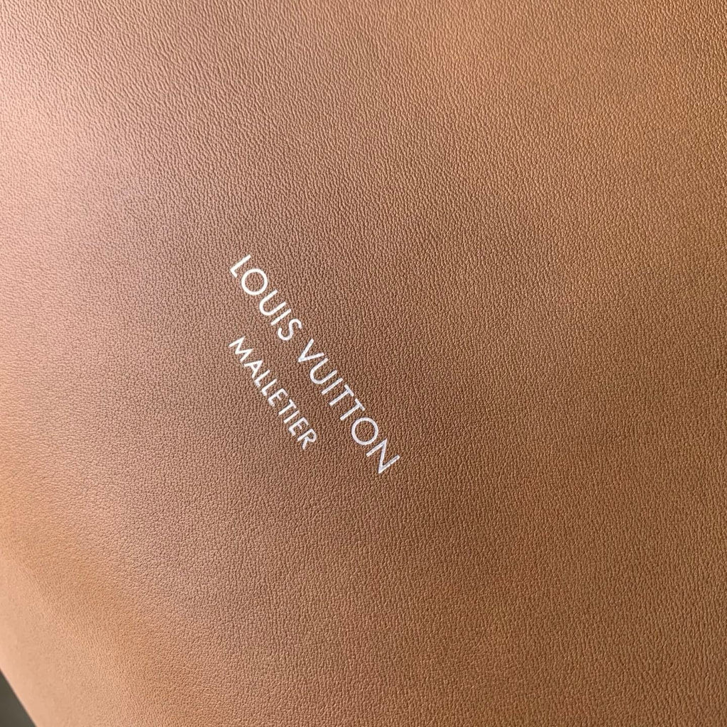 Louis Vuitton LV M28392 Vagabond Hobo Bag Caramel