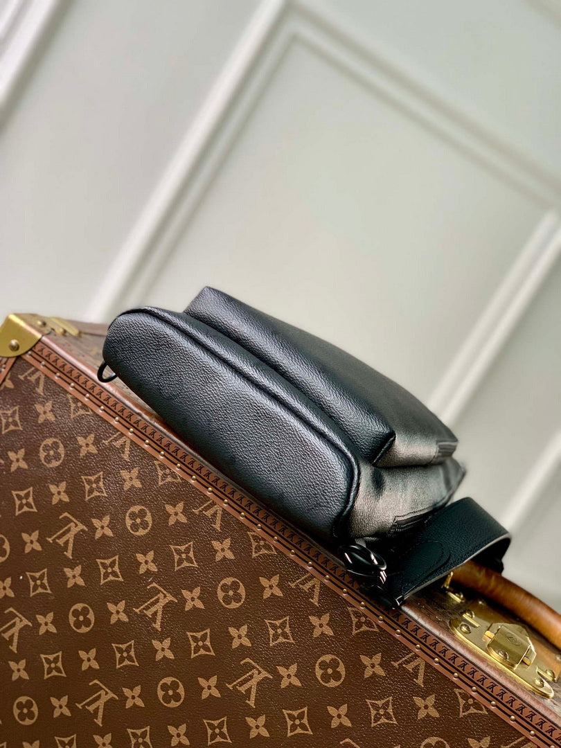 Louis Vuitton LV M28399 Duo Slingbag Black