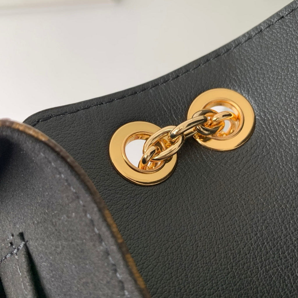 Louis Vuitton LV M28424 Madeleine BB Bag Monogram/Black