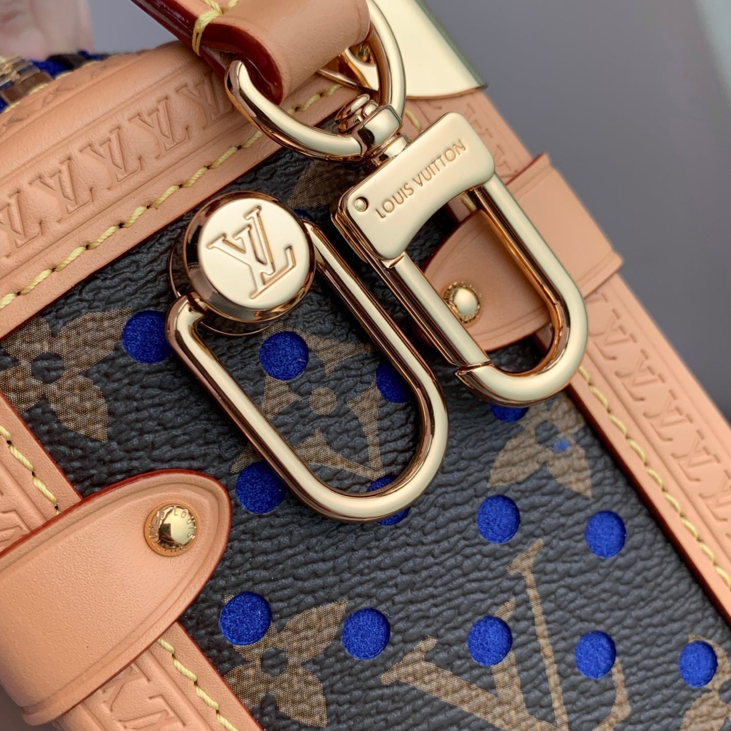 Louis Vuitton LV M28490 Side Trunk MM Bag Neon Wave - Default Title - View 6