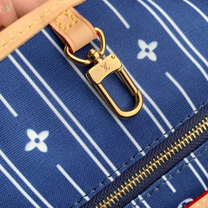 Louis Vuitton LV M28503 Escale Bag Ocean Blue - Default Title - View 10