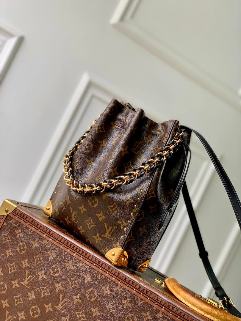 Louis Vuitton LV M28515 Noe Trunk Bag Monogram