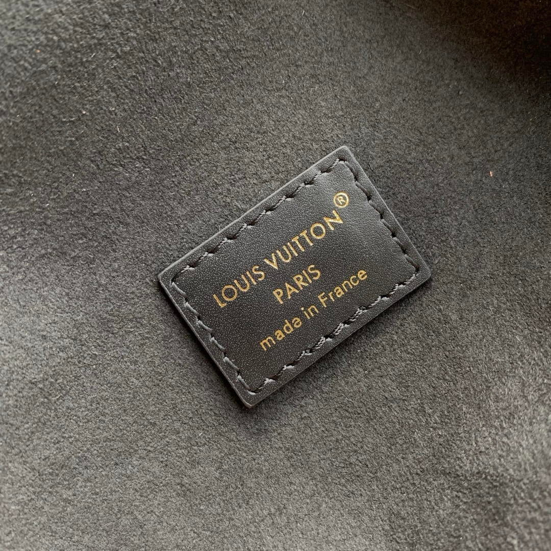 Louis Vuitton LV M28515 Noe Trunk Bag Monogram