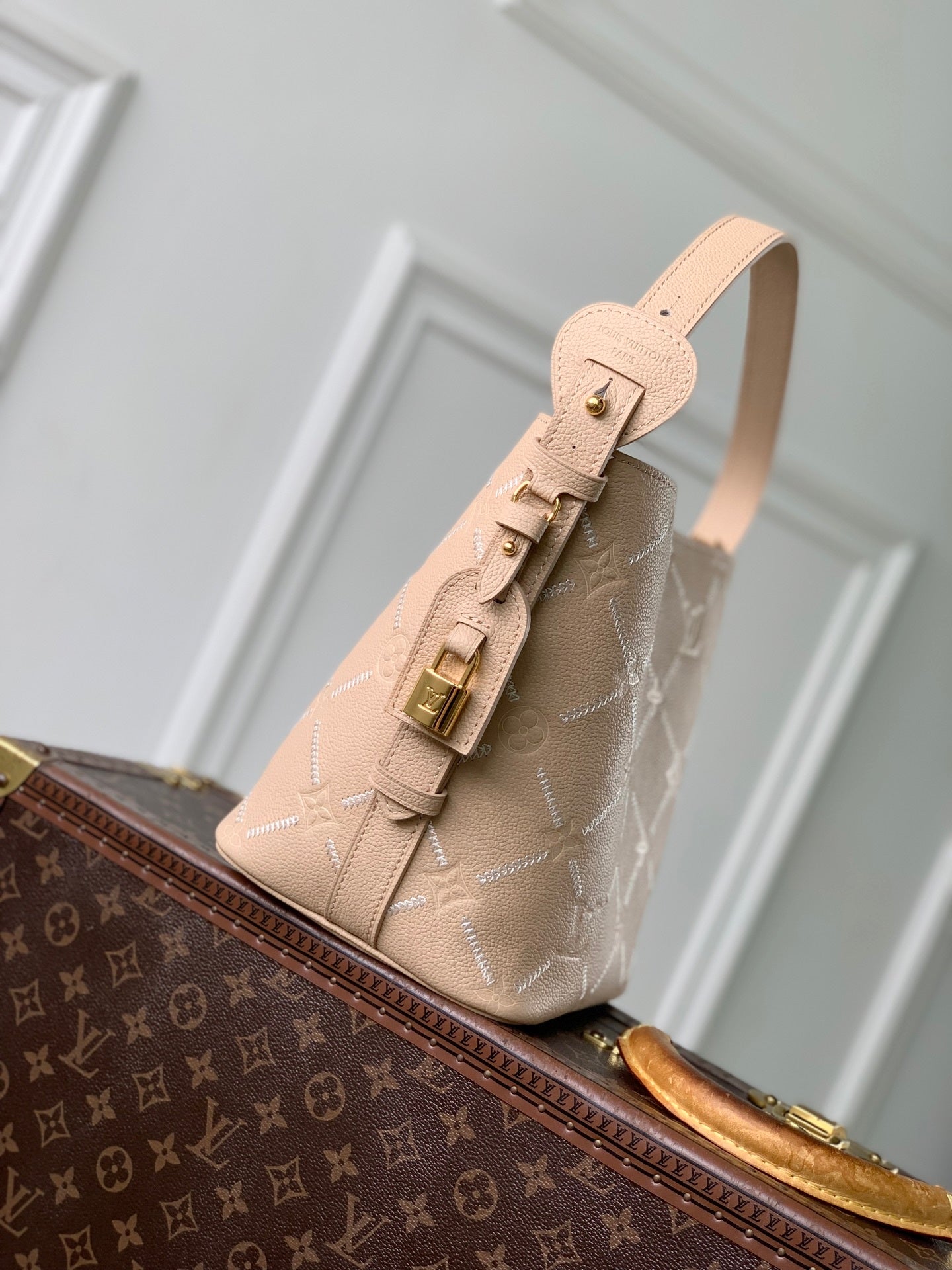 Louis Vuitton LV M28524 All In MM Bag Hazelnut Couture - Default Title - View 2