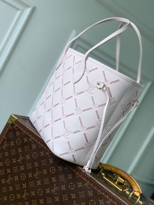 Louis Vuitton LV M28527 Neverfull MM Bag Light Bliss Couture - Default Title - View 2