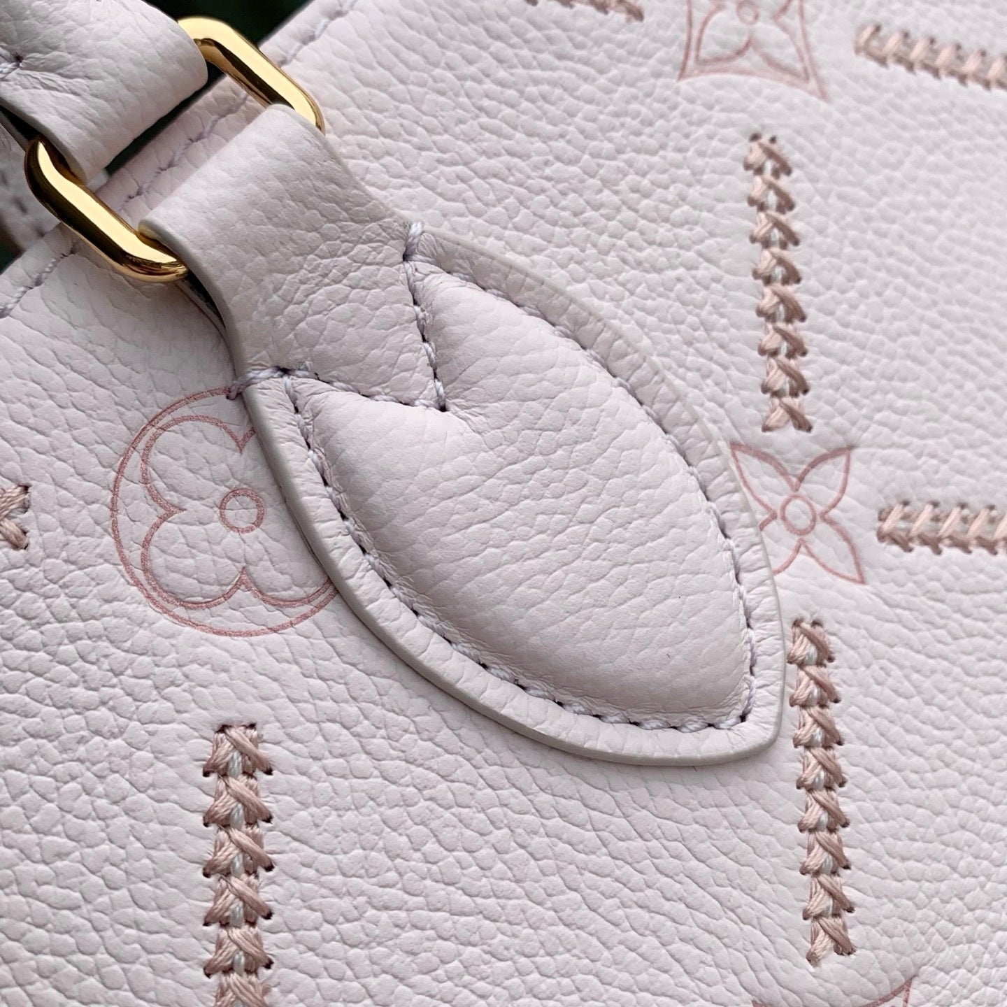 Louis Vuitton LV M28528 Onthego PM Bag Light Bliss Couture