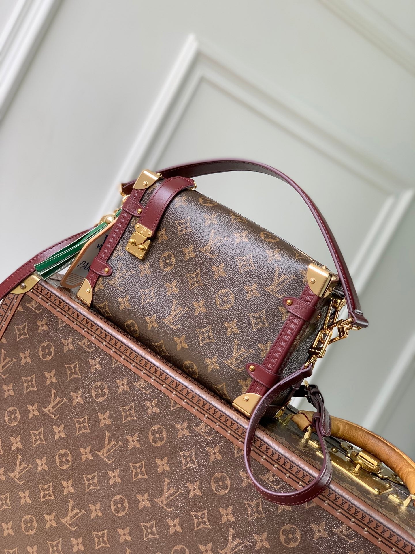 Louis Vuitton LV M28569 Side Trunk MM Bag - Default Title - View 1